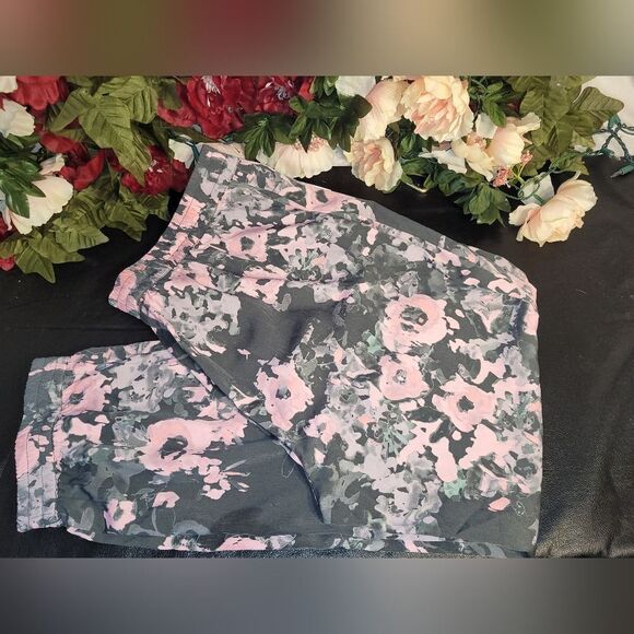 NWT NYDJ Leggings in Multi Color - Picture 5 of 8